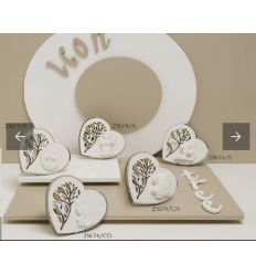 Cuore in legno e plexy con decorazione gesso 