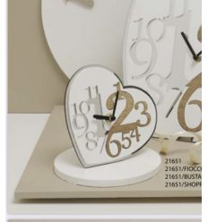 Orologio con numeri in legno e plexyglass 