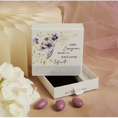 Scatolina confettata con fiori lilla (26028)