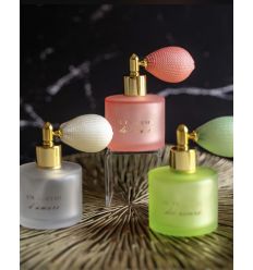 Portaprofumo bianco con spray con scritta (C5001)